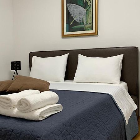 Mm Split Apartment - 5 Min By Car To The Beach & City Center - Free Public Parking المظهر الخارجي الصورة
