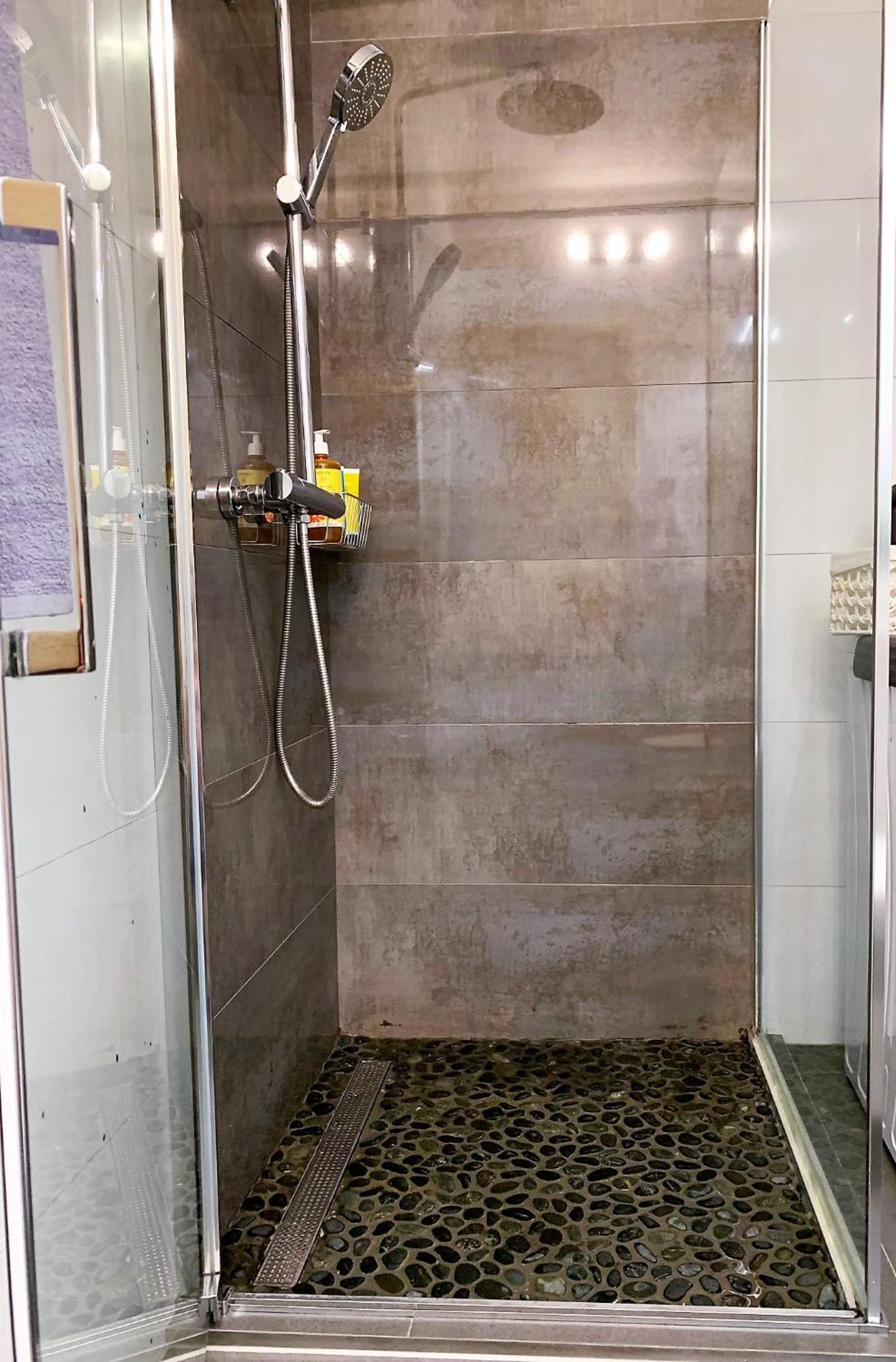 Mm Split Apartment - 5 Min By Car To The Beach & City Center - Free Public Parking المظهر الخارجي الصورة